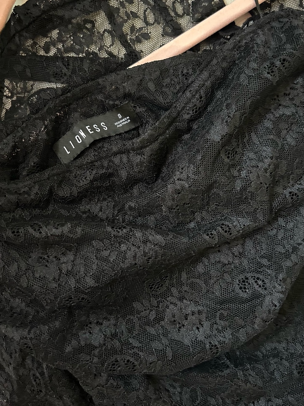 Asymmetrical Lace Ruffle LIONESS RENDEZVOUS DRESS ONYX - Picture 4 of 4